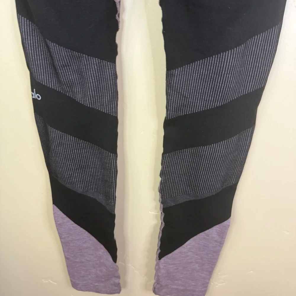 Alo Yoga Seamless Radiance High Rise Leggings Womens Large Black Lavender Active